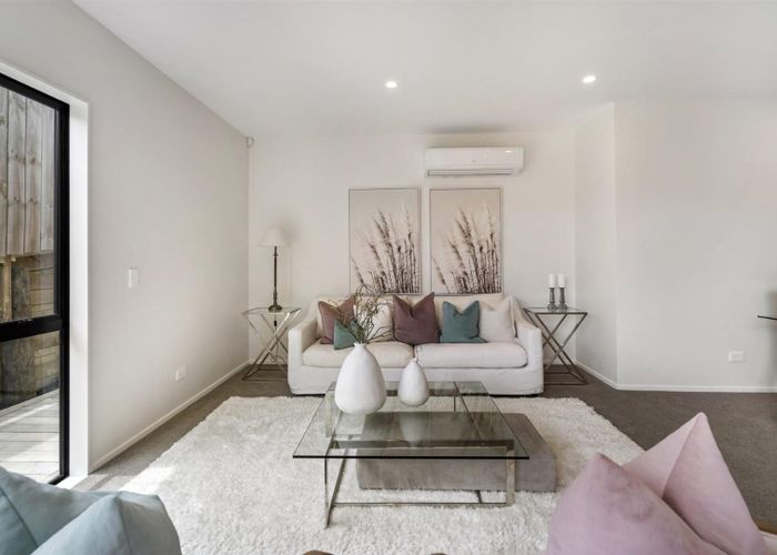  at 6B Pax Avenue, Forrest Hill, Auckland