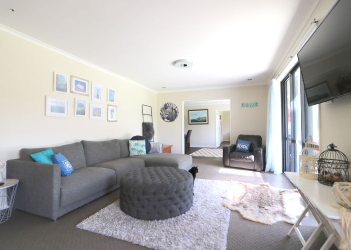  at 16 Awarua Road, Otatara