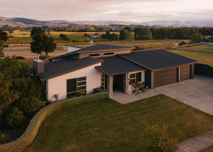  at 48 Rodeo Drive, Kelvin Grove, Palmerston North