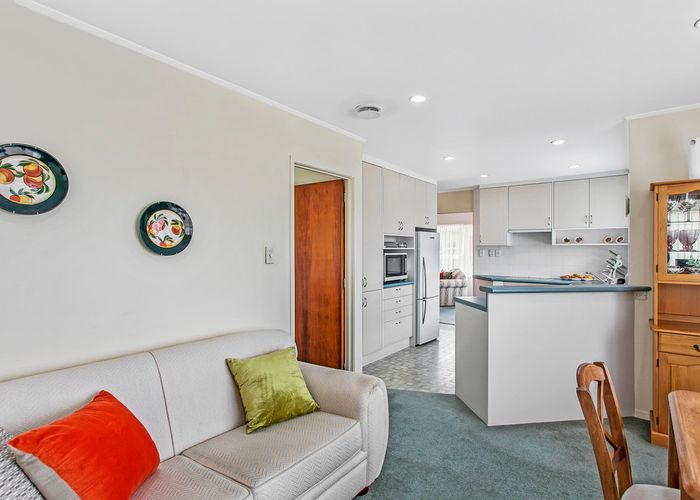  at 10 Galloway Crescent, Farm Cove, Auckland