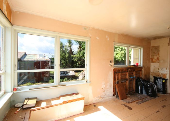  at 8 Cobham Street, Taneatua