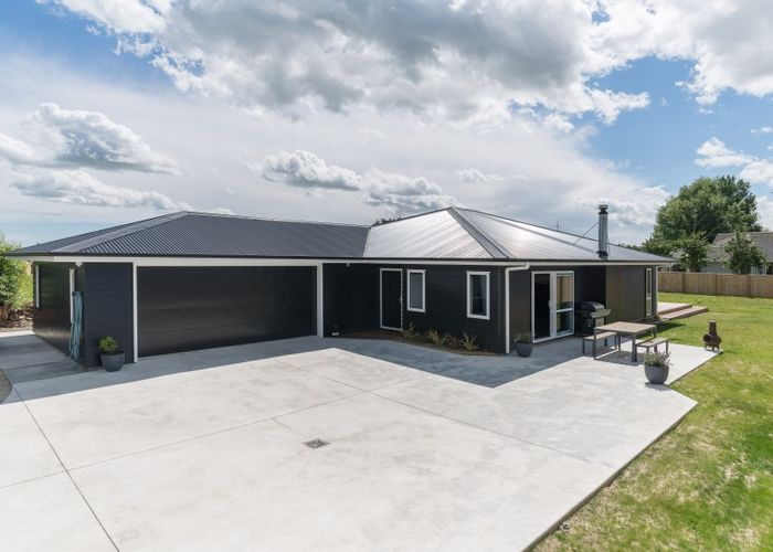  at 823 Stoney Creek Road, Bunnythorpe, Palmerston North