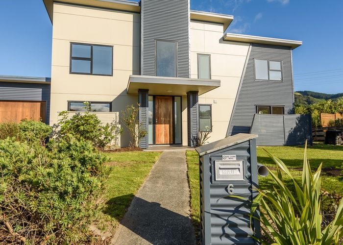  at 6 Garrett Place, Riverstone Terraces, Upper Hutt