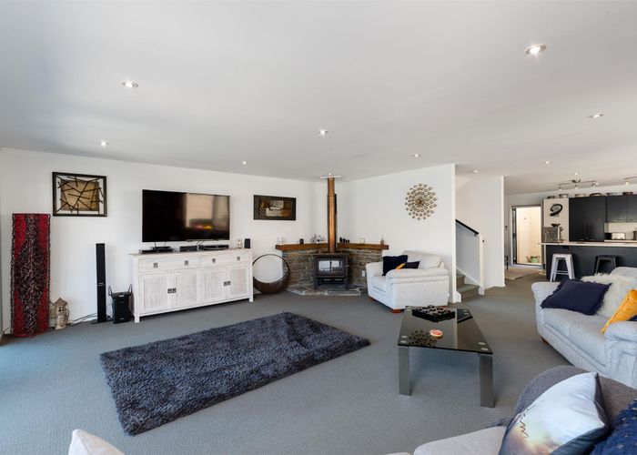  at 2/6 Marina Drive, Frankton, Queenstown
