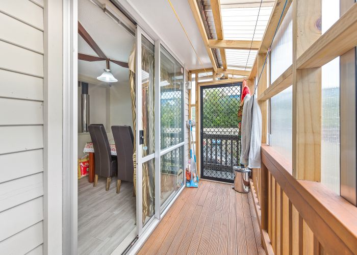  at 9A Noton Road, Mount Roskill, Auckland