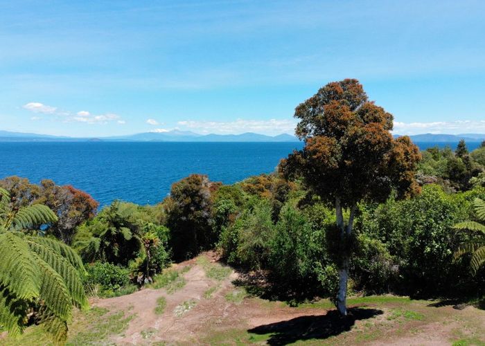  at 4 Whakamoenga Point, Acacia Bay, Taupo