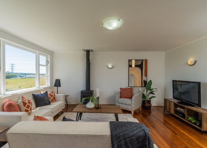  at 2/237 Hepburn Road, Glendene, Auckland