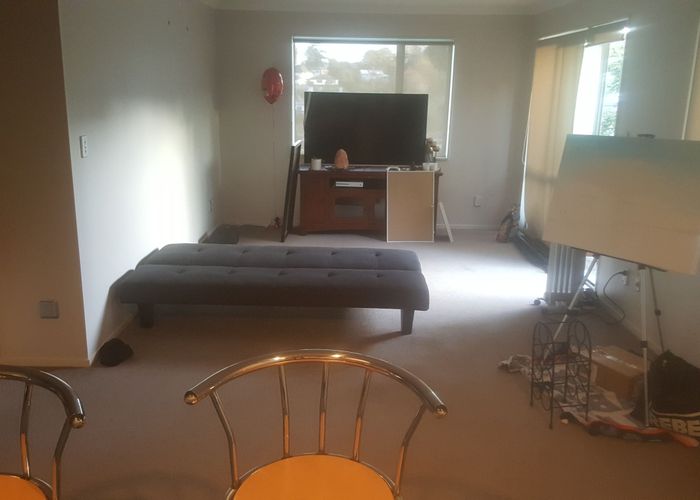  at 44 Namsan Close, Fairview Heights, Auckland
