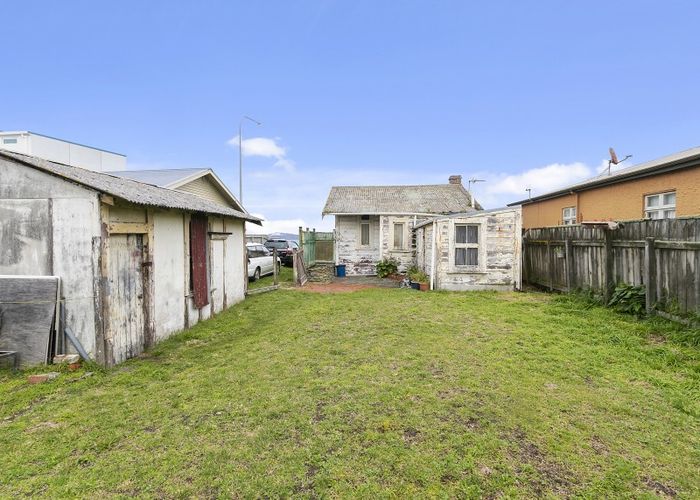  at 219 The Esplanade, Petone, Lower Hutt