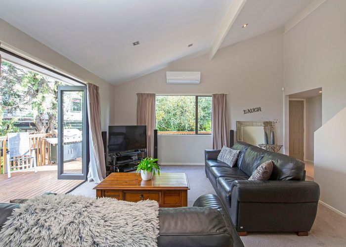  at 2 Riverhills Avenue, Pakuranga Heights, Auckland