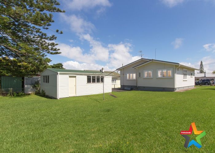  at 38 Miller Street, Point Chevalier, Auckland