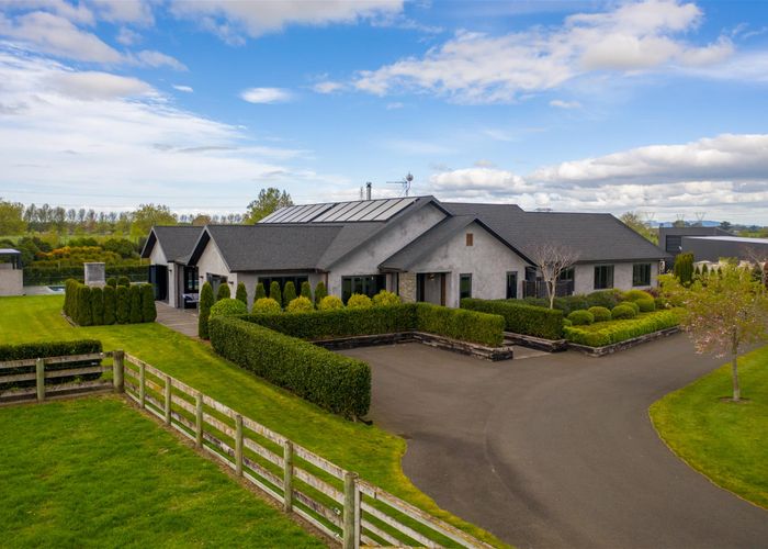  at 200 Holland Road, Puketaha