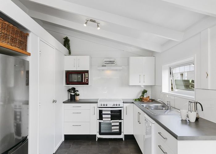  at 33B Cambrian Street, Churton Park, Wellington