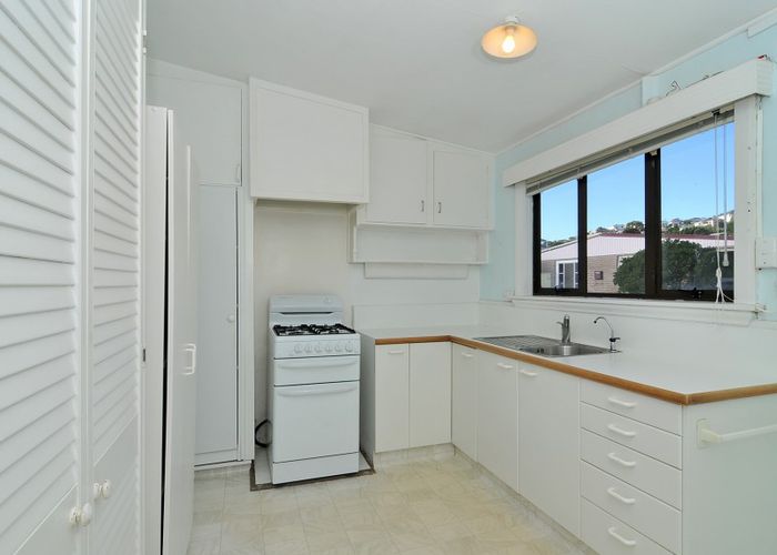  at 32 Argentine Avenue, Miramar, Wellington