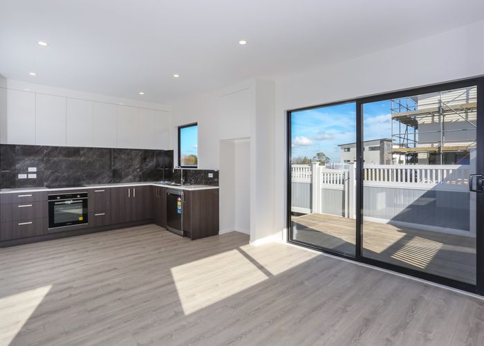  at 1/7 WASTNEY RD, Alfriston, Ardmore