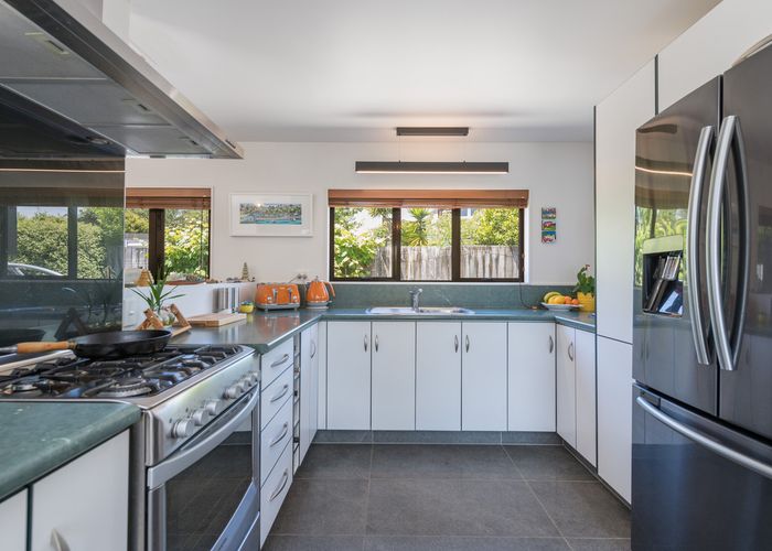 at 185 Kina Beach Road, Tasman