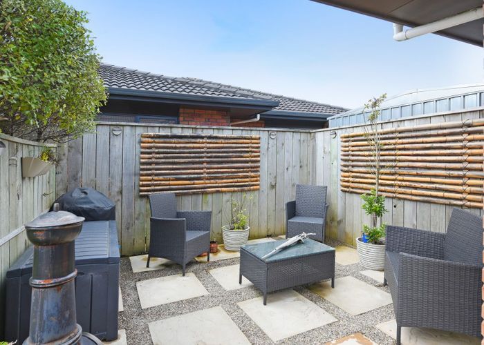  at 21 Percy Kinsman Crescent, Riverstone Terraces, Upper Hutt
