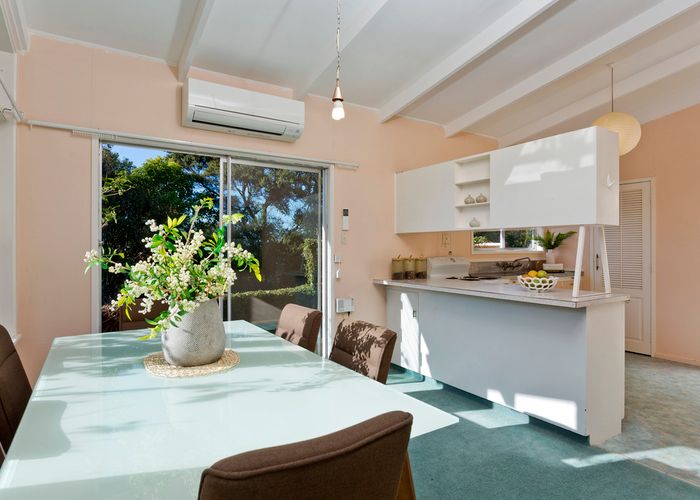  at 14 Raymond Terrace, Northcote, Auckland