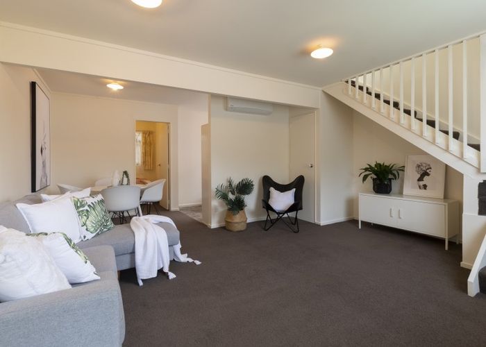  at 94B Rangituhi Crescent, Takapuwahia, Porirua