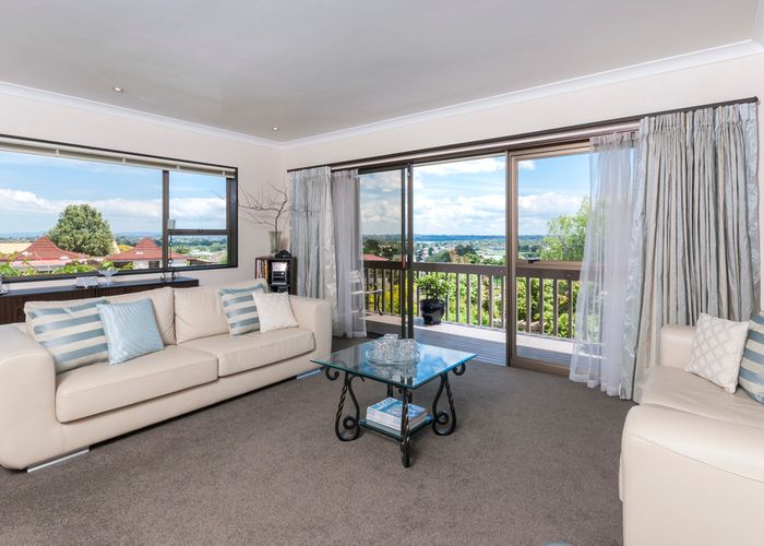 at 1/70 Highland Park Drive, Highland Park, Auckland