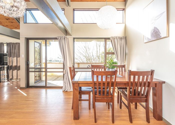  at 10 Parkdale Drive, Aramoho, Whanganui