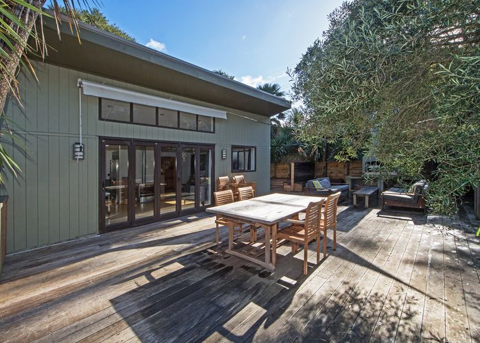  at 5 Hill Road, Palm Beach, Waiheke Island