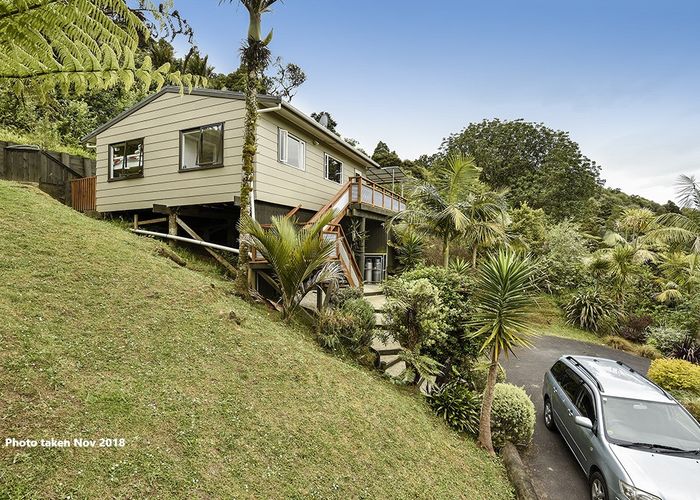  at 8 Warner Park Avenue, Laingholm, Auckland