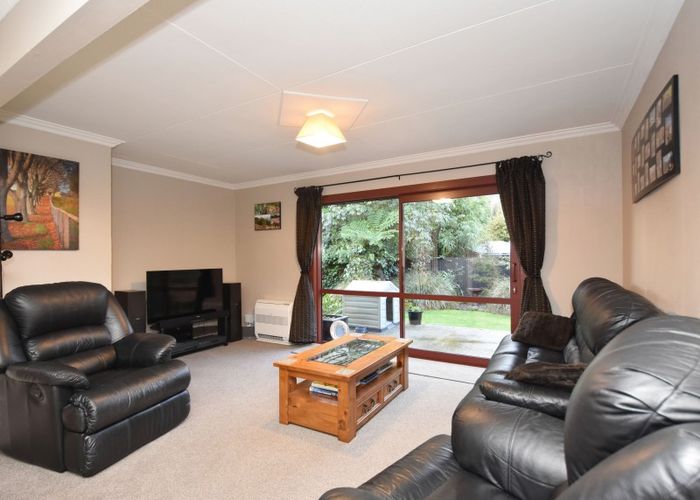  at 107 Black Road, Otatara