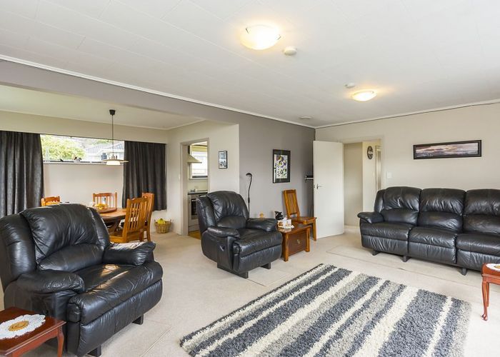 at 51 Hillside Drive, Maoribank, Upper Hutt