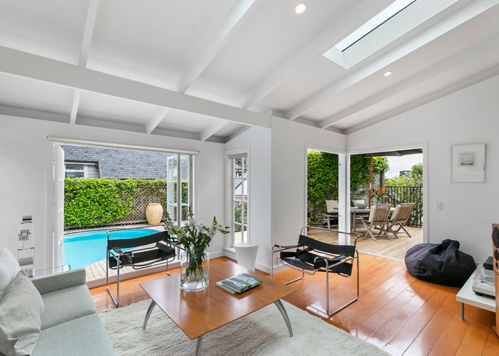  at 126 Bassett Road, Remuera, Auckland