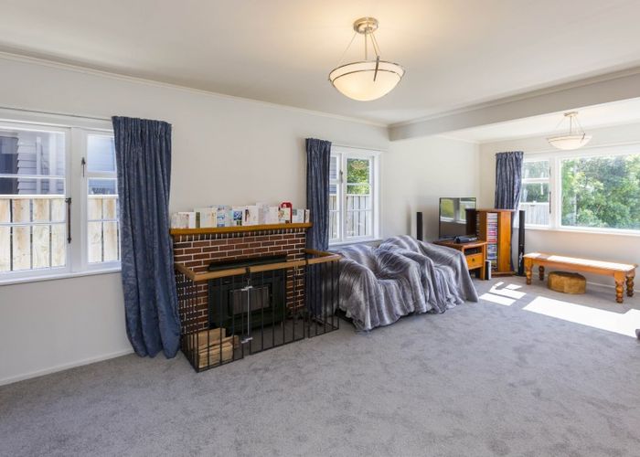  at 12 York Avenue, Manor Park, Lower Hutt