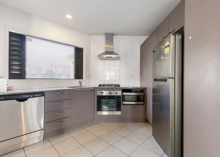  at 16/18 Alicante Avenue, Hillpark, Auckland