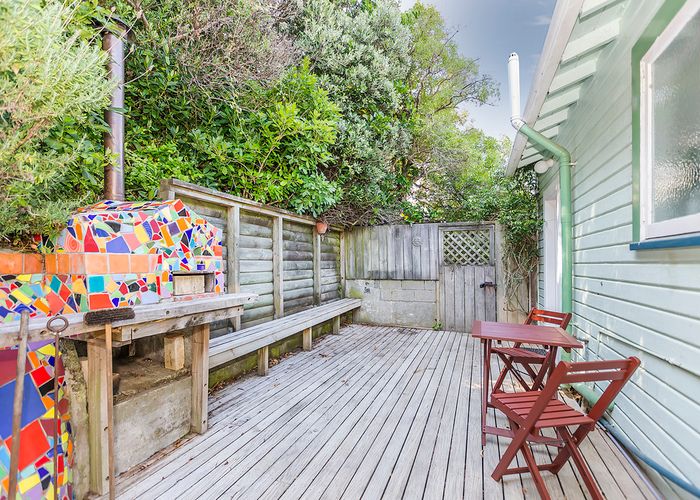  at 1 Hudson Street, Island Bay, Wellington