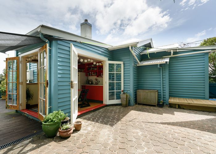 at 22 Athens Street, Miramar, Wellington