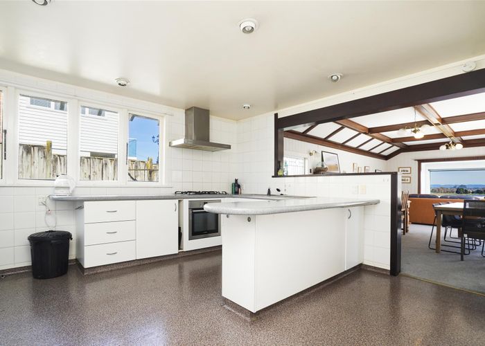  at 86 Pembroke Street, Hamilton Lake, Hamilton