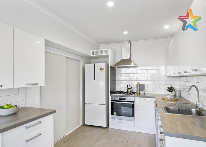  at 2/127 Raroa Road, Aro Valley, Wellington