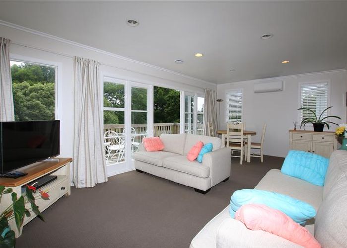  at 64 COLWILL RD, Massey, Auckland