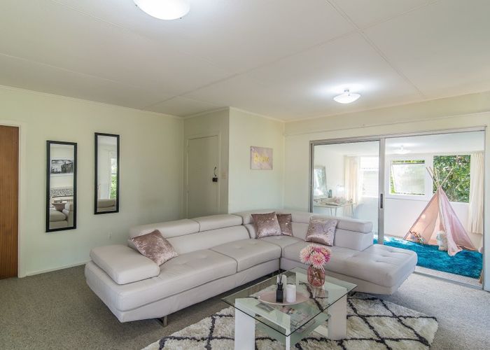 at 77 Main Road, Titahi Bay, Porirua