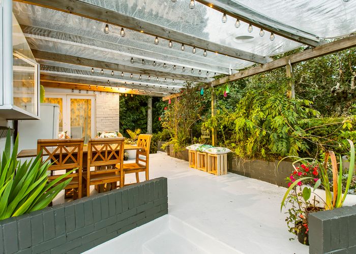  at 20 SCENIC DRIVE , Hill Park , Titirangi 