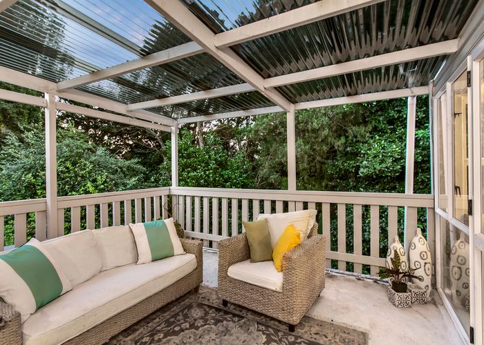  at 20 SCENIC DRIVE , Hill Park , Titirangi 