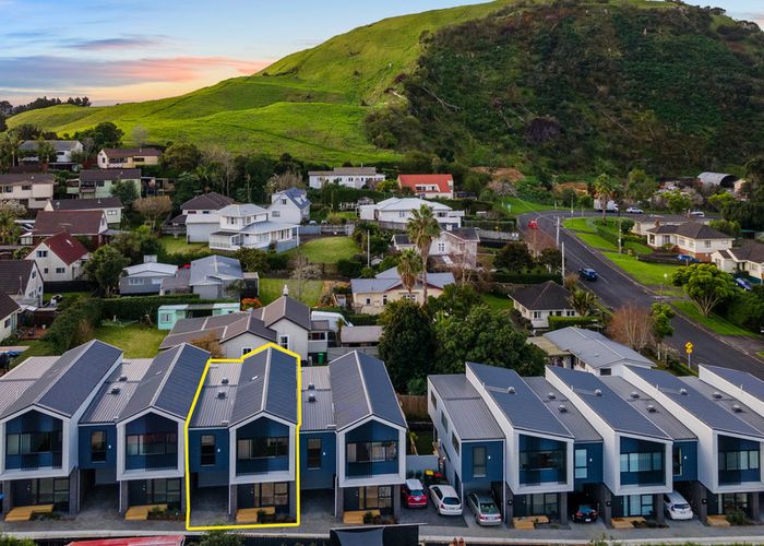  at 6/20 Mountain Road, Mount Wellington, Auckland