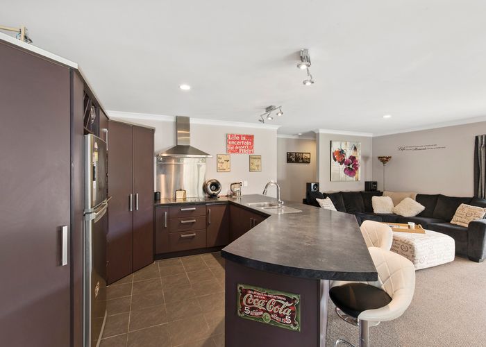  at 2 Beechwood Way, Te Marua, Upper Hutt