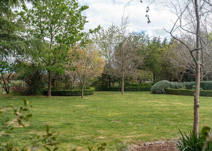  at 129 West Bush Road, Upper Plain, Masterton