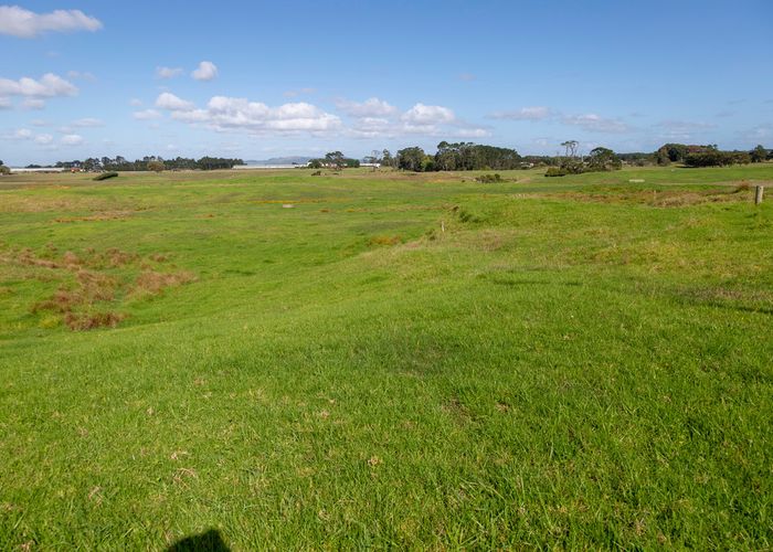  at 41 McNaughten Road, Karioitahi, Waiuku