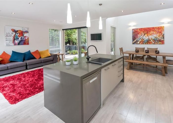  at 61 Cheriton Road, Mellons Bay, Auckland