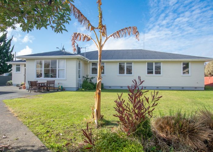  at 4 Oxford Place, Taradale, Napier