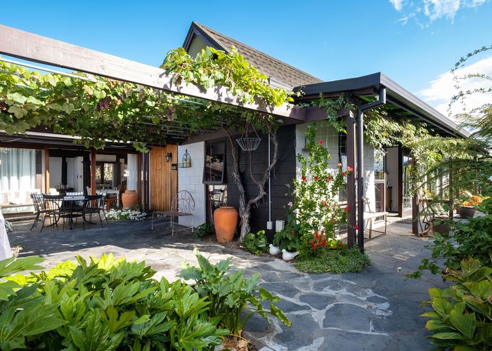  at 1002 Gordon Road, Raureka, Hastings