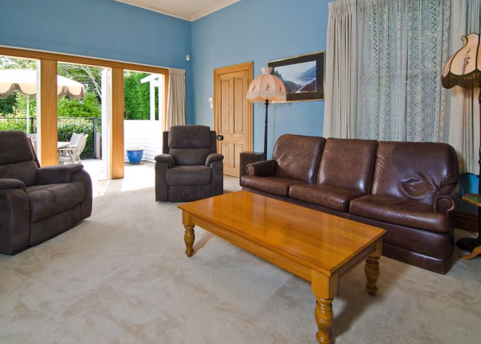 at 8 Rahiri Road, Mount Eden, Auckland