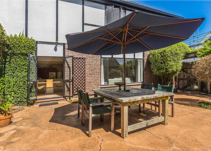  at 8/63 Brighton Road, Parnell, Auckland
