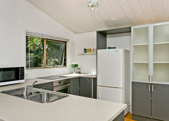  at 7 Awaruku Road, Torbay, Auckland